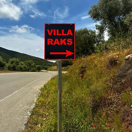 Villa Raks
